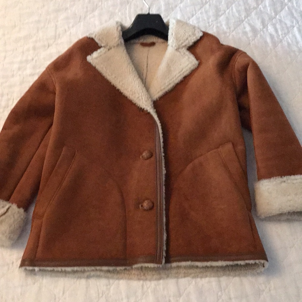 Celtic Co Classic Shearling Jacket. Whiskey - Picture 7 of 16